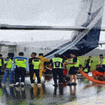 Pesawat SAM Air PK-SMS Tergelincir di Bandara Pattimura