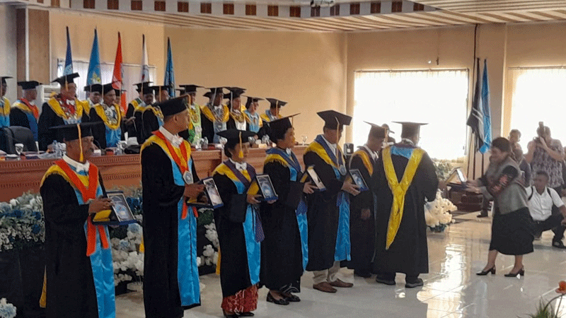 Enam Guru Besar Dikukuhkan, Rektor: Unpatti Membutuhkan Karya Inovatif dan Kreatif