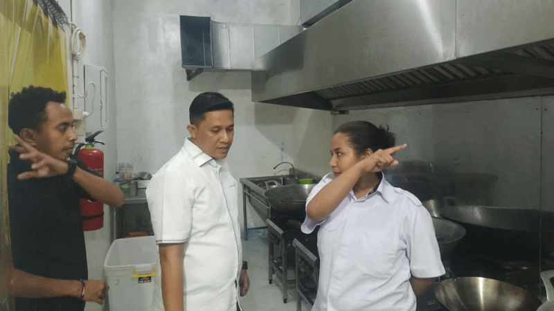 Mailuhu Tinjau  Dapur MBG di Ahusen, Soroti Kebersihan dan Pembuangan Limbah