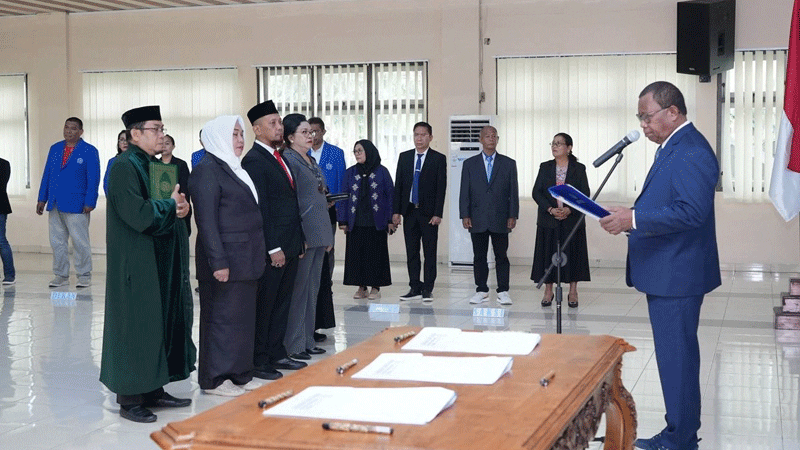 Lantik Tiga Wakil Dekan Fisip Unpatti, Rektor Tegaskan Tiga Hal Penting