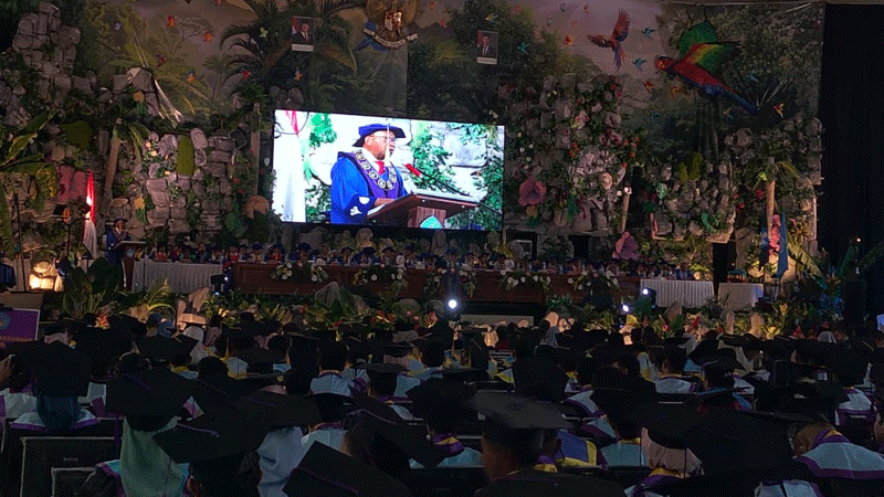 Unpatti Wisudakan 1.298 Lulusan, Rektor Paparkan Lima Poin Penting Menuju PTN-BH