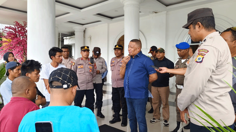 Pemkot Ambon Ingin Pembangunan Pasar Batu Merah Water Front City Berjalan Sesuai Aturan