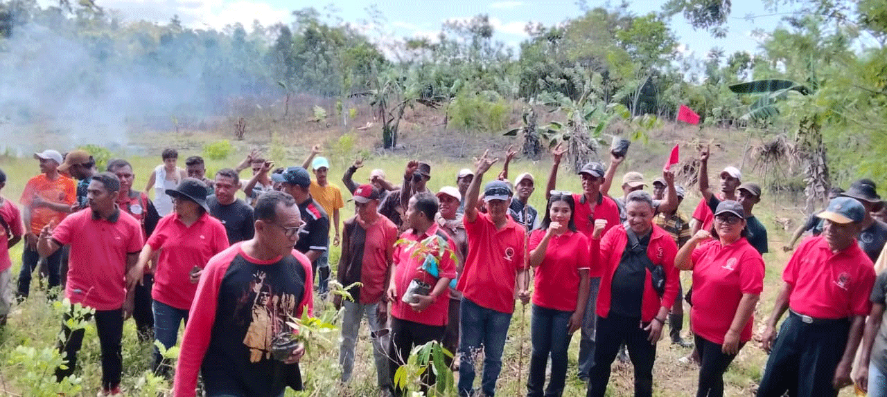 Peringati Bulan Bakti Bung Karno, PDI Perjuangan SBB Gelar Berbagai Kegiatan Sosial